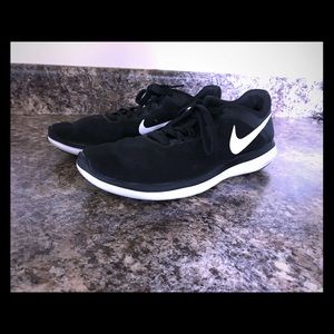Nike free run sneakers